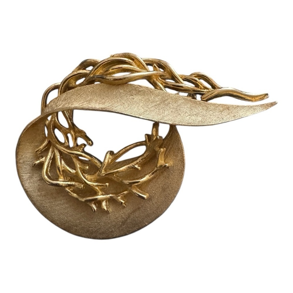 Gold tone metal twigs brooch - Picture 2 of 5
